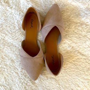 Nude flats